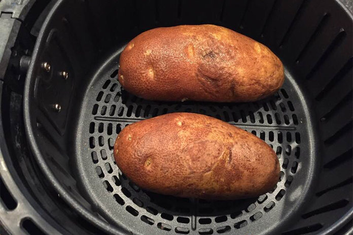 Air-Fryer-Baked-Potatoes