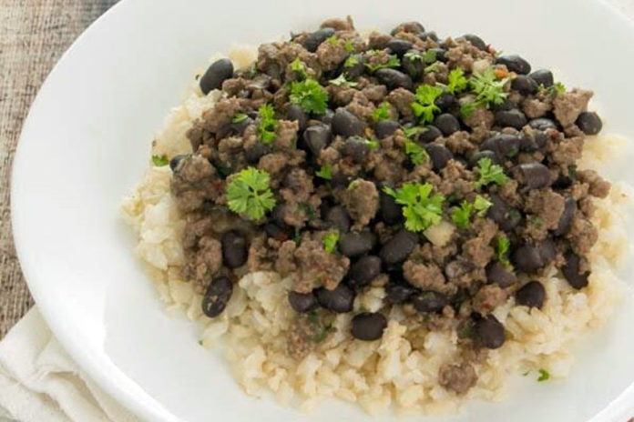 Ground-Beef-and-Black-Beans-on-Rice