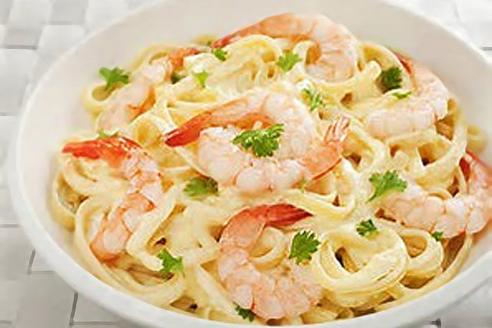 Low-Sodium-Pasta-&-Shrimp-Alfredo-for-2