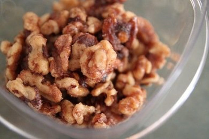 cinnamon-sugared-walnuts