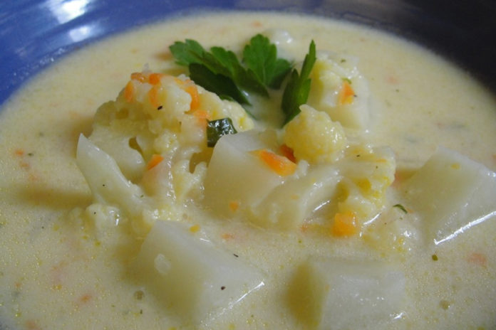 potato-cauliflower-soup