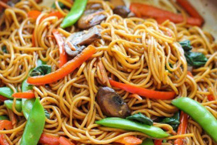 Low-Sodium-Easy-Vegetable-Lo-Mein