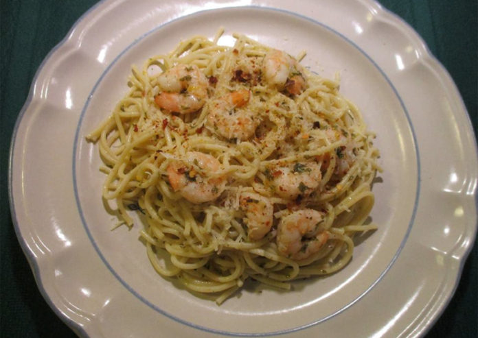 Lemony-Garlic-Shrimp-with-Pasta