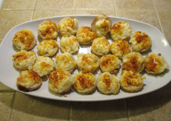 parmesan-onion-canapes