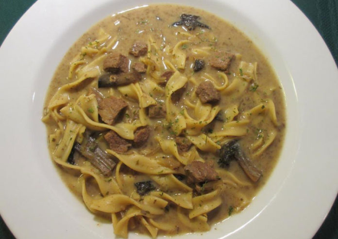 beef-stroganoff-soup-crock-pot