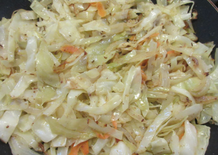 braised-cabbage-caraway-seeds