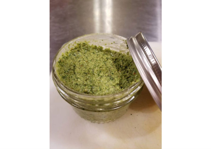 kalenas-pesto