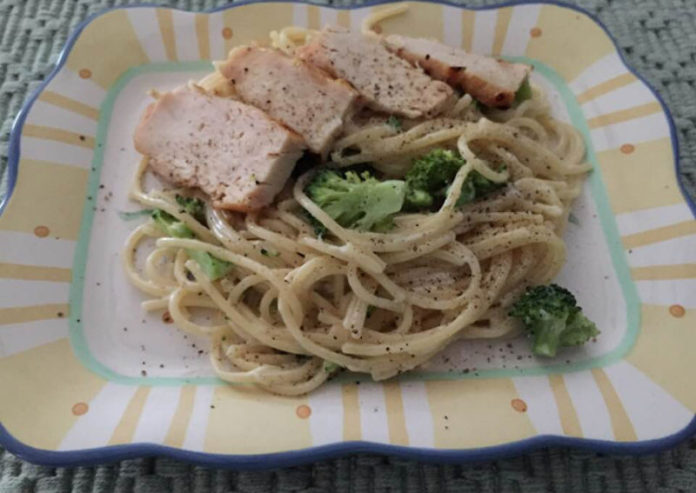 alfredo-pasta-broccoli-chicken