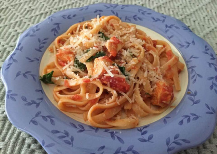 linguine-chicken-spinach-pomodoro