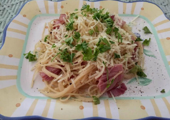 angel-hair-pasta-ham-walnuts