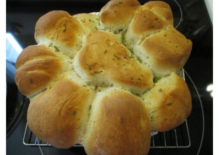 rosemary-pull-apart-bread-machine-oven-recipe