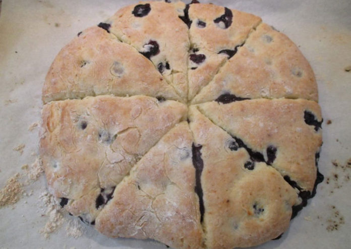 blueberry-lemon-scones