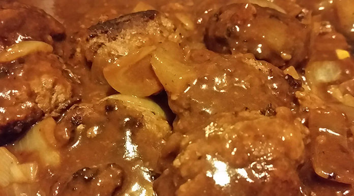 Smothered-Meatballs-in-Chunky-Onion-Gravy